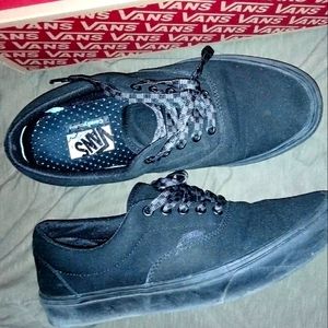 Vans era shoes